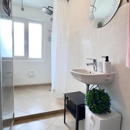 Handwerkerwohnung Nova Oberthulba